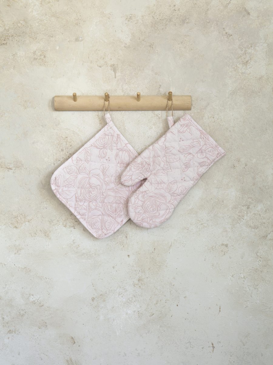 Nima Home Σετ Κουζίνας (Γάντι + Πιάστρα) - Roses Nima Home Nima Home Σετ Κουζίνας (Γάντι + Πιάστρα) - Roses