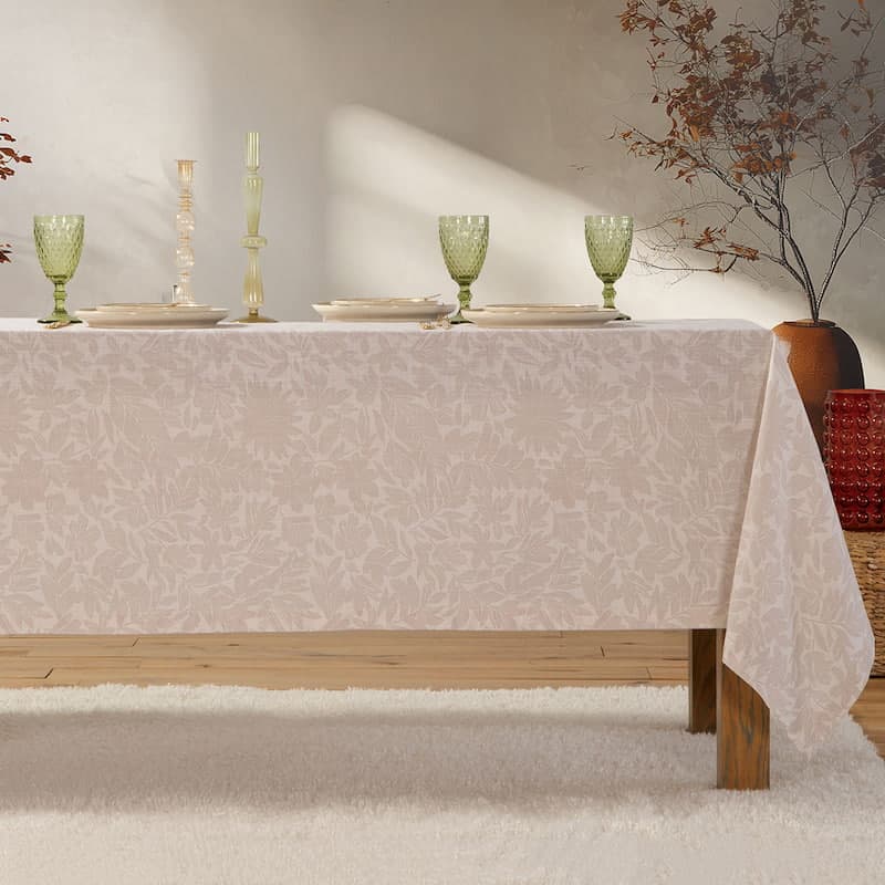 Πώς να αφαιρέσω λεκέδες από κόκκινο κρασί από τραπεζομάντηλο; 