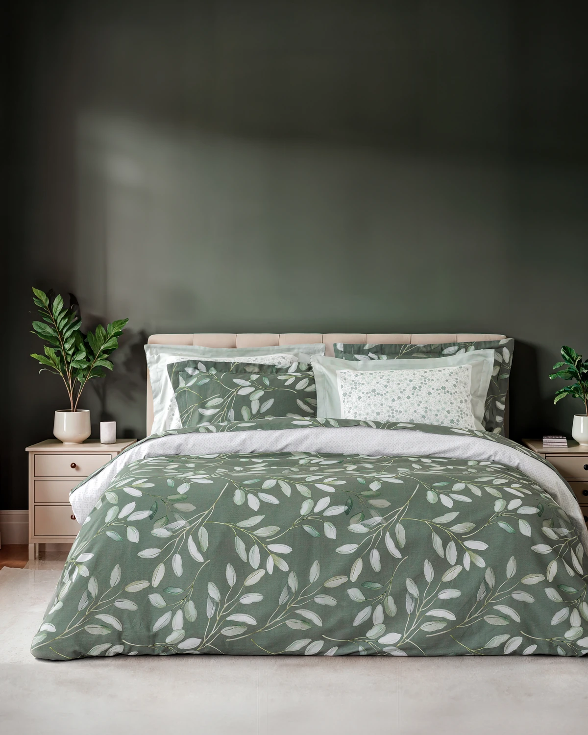 Nima Home Σετ Σεντόνια Γίγας με Λάστιχο - Green Forest Nima Home Σετ Σεντόνια Γίγας Με Λάστιχο - Green Forest - Γίγας Με Λάστιχο (1 X 180X200+32 + 1 X 270X280 + 2 Μαξιλαροθήκες Oxford 4 Πλευρών 52X72+5)